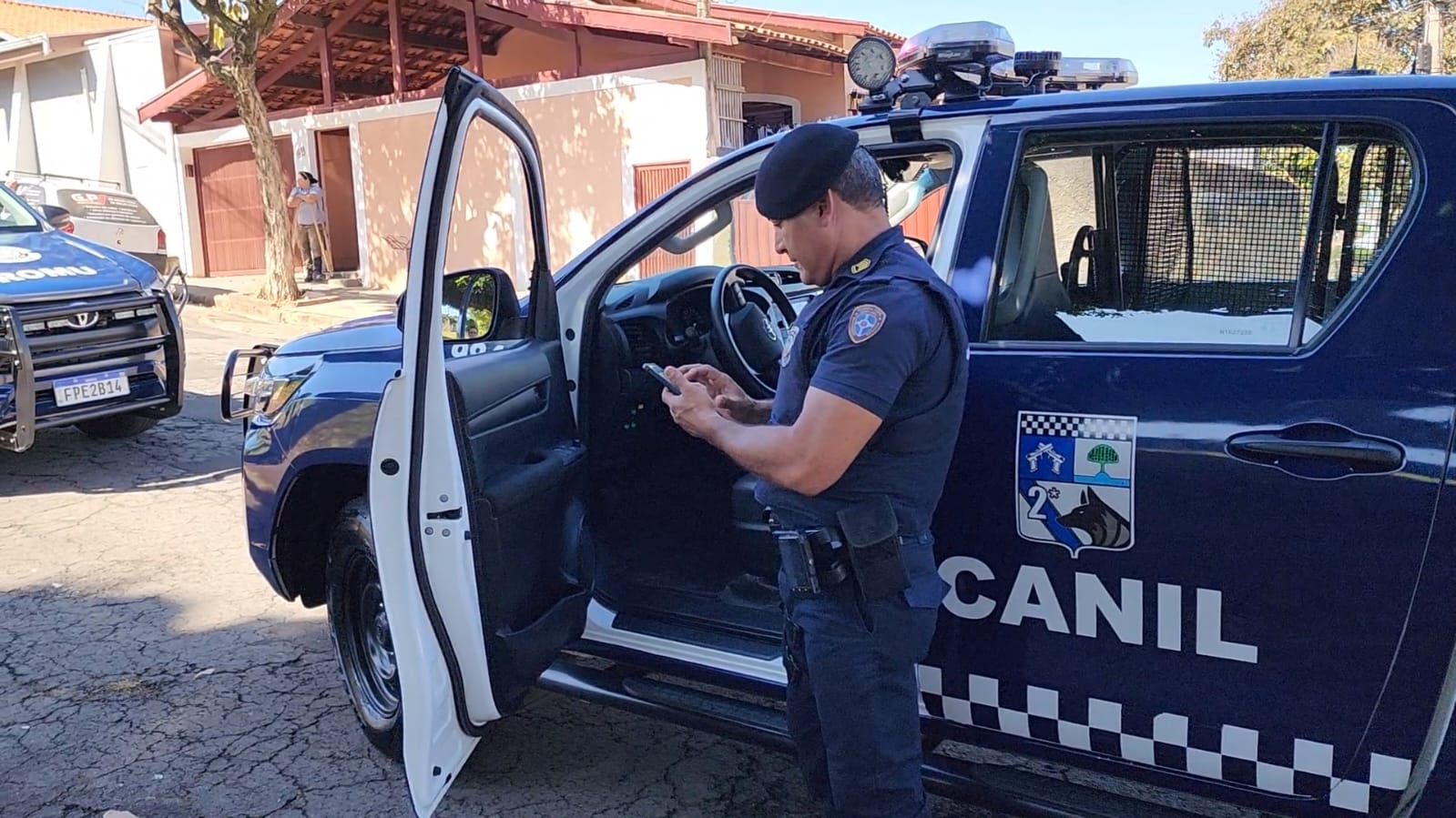 Cão morre e homem fica ferido após ataque de Pitbulls em Limeira 