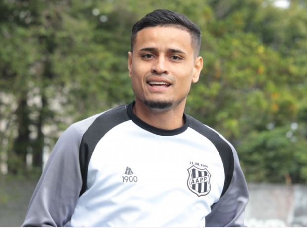 Everton inicia trabalhos físicos e coordenador médico afirma evolução no processo de recuperação