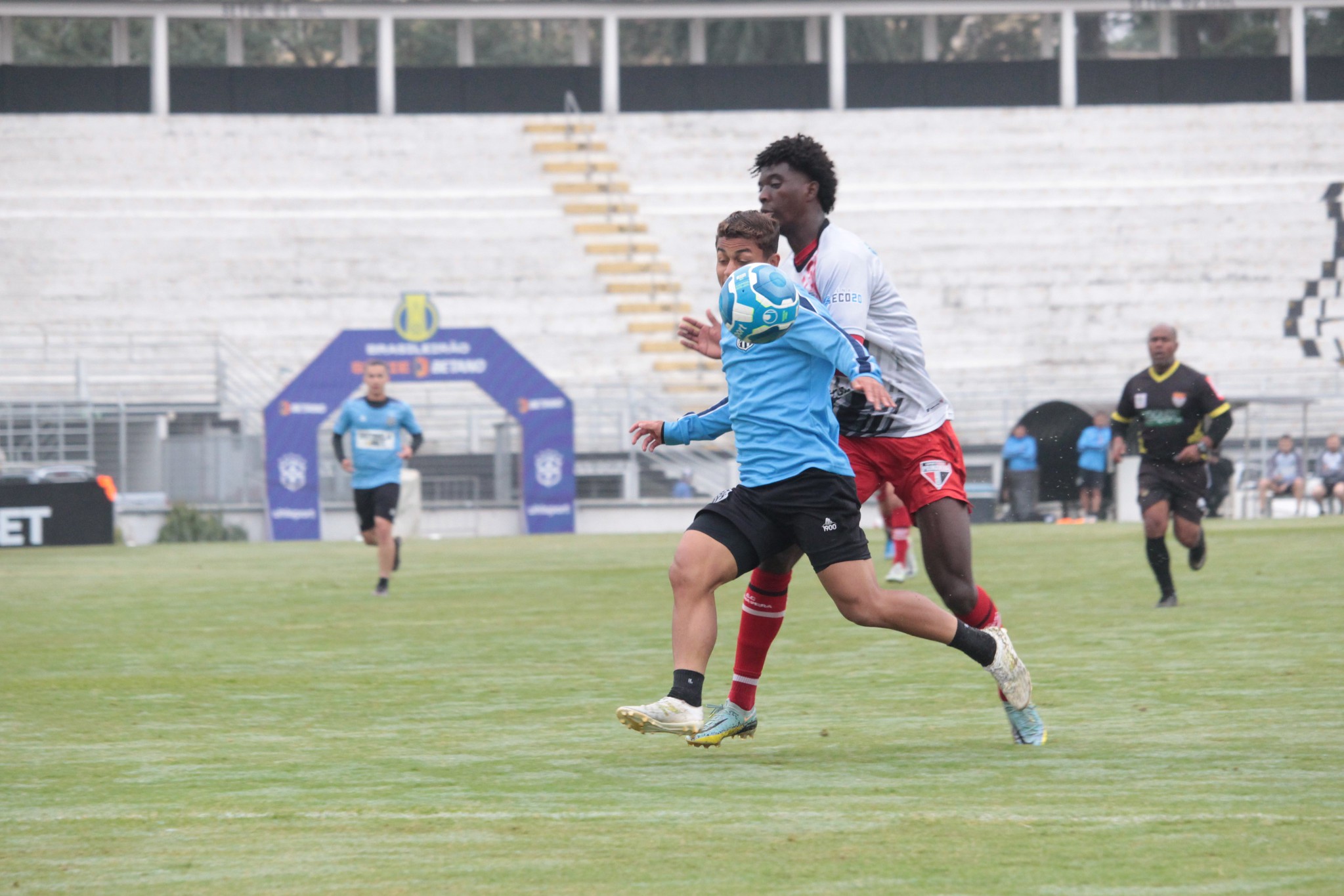 Ponte Preta fecha primeira semana de treinos com empate contra o Primavera em jogo-treino
