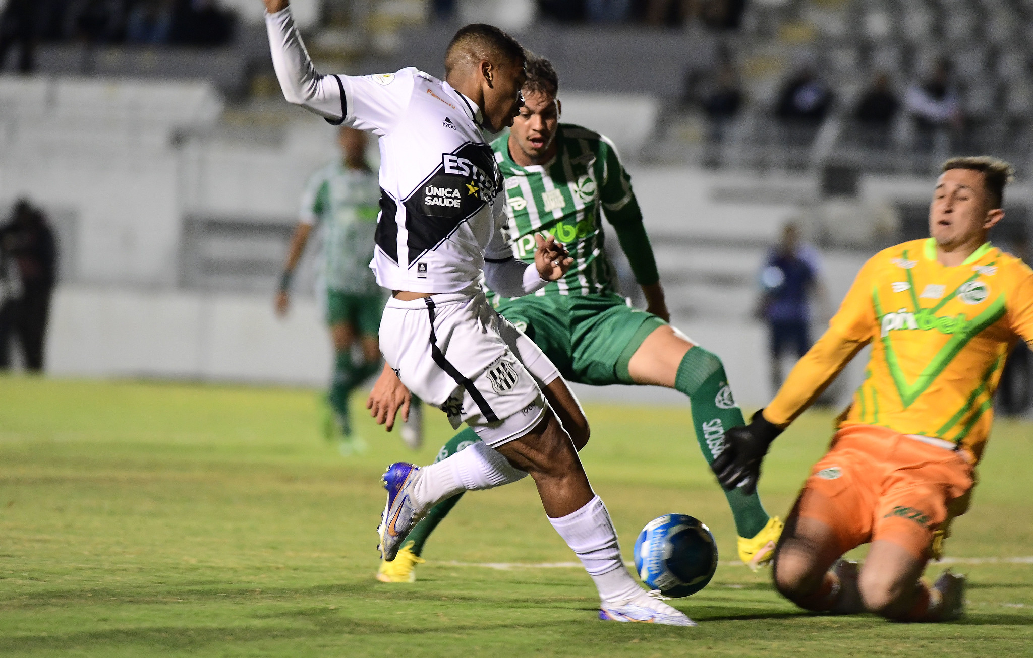 Números ofensivos preocupam comissão técnica da Ponte Preta