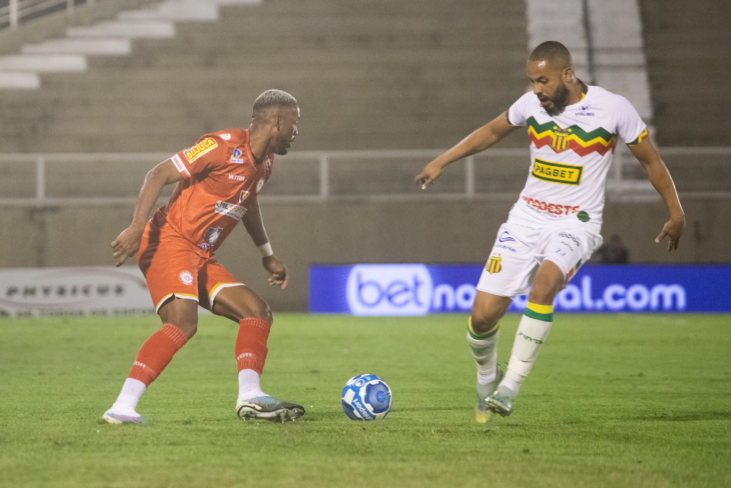 Adversário do Bugre, Tombense se reforça com ex-pontepretano