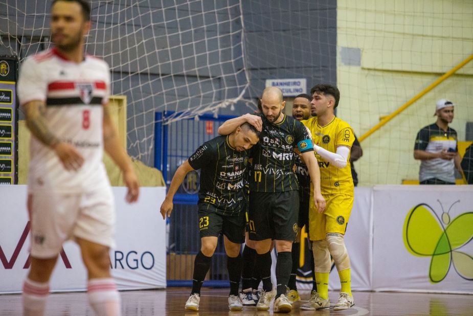 Após perder sequência de invencibilidade, Pulo Futsal enfrenta o Dracena pela LPF