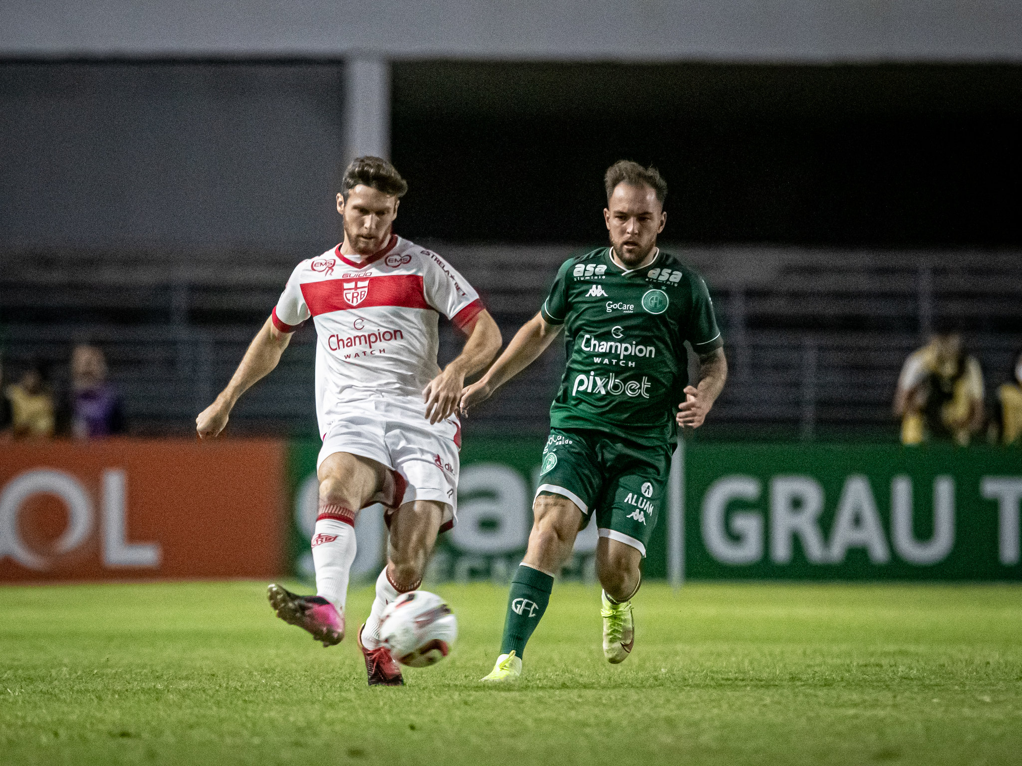 Reencontro de técnicos e melhores campanhas do returno: curiosidades do duelo CRB e Guarani
