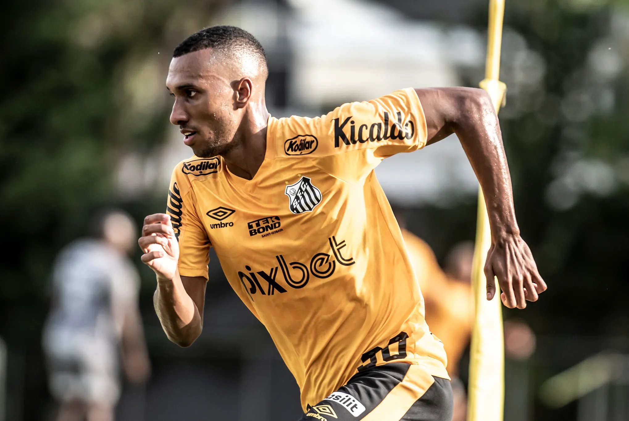 Atacante do Santos, Lucas Braga comemora clássico na Arena Barueri