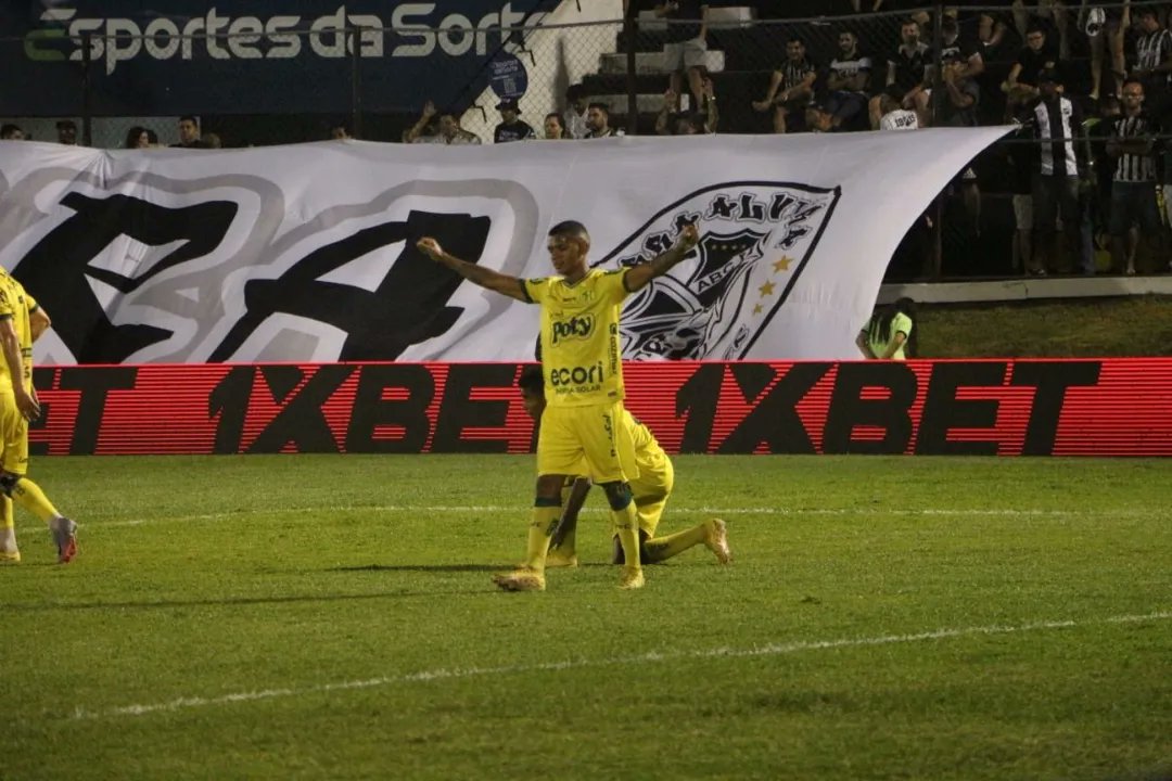 Atacante Negueba respira confiança no Mirassol para duelo contra o Guarani