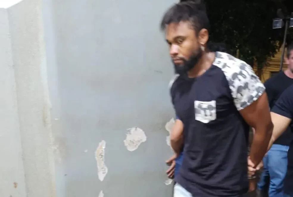 Cantor sertanejo suspeito de matar dentista em Araras é preso