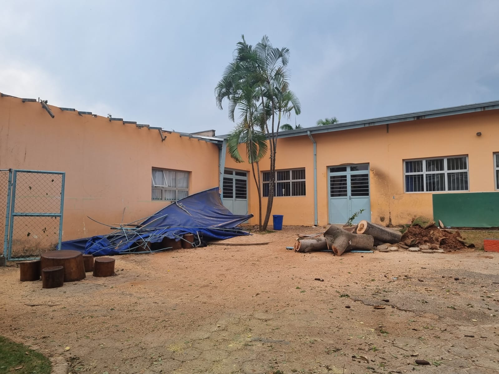 Escolas de Vinhedo permanecem fechadas após estragos causados pela chuva