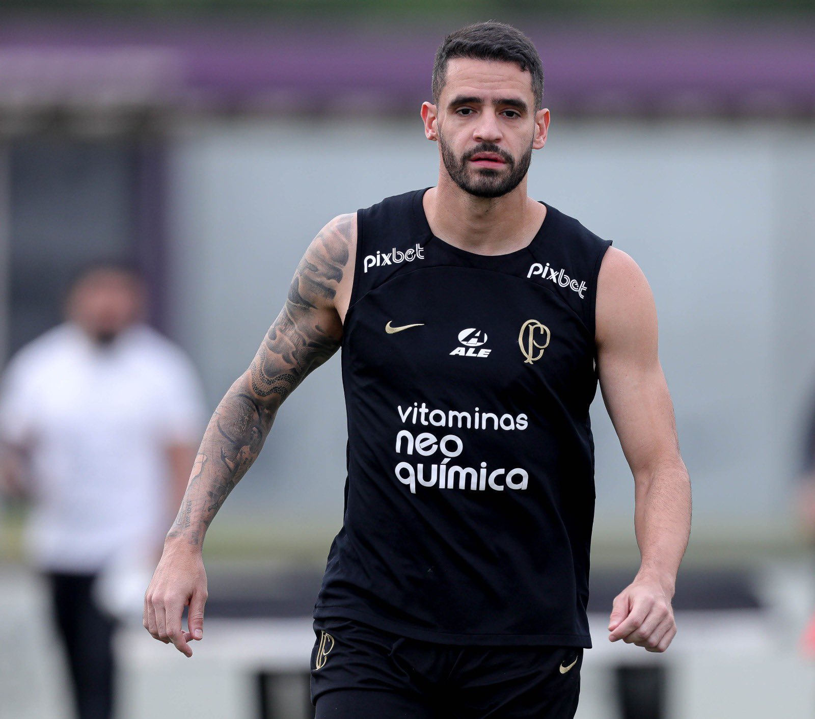 Renovação de Renato Augusto com o Corinthians pode se transformar em novela