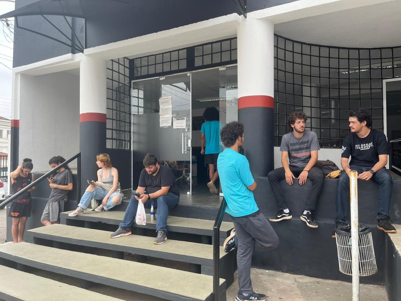 Unicamp avalia possibilidade de exoneração de professor envolvido em confusão 