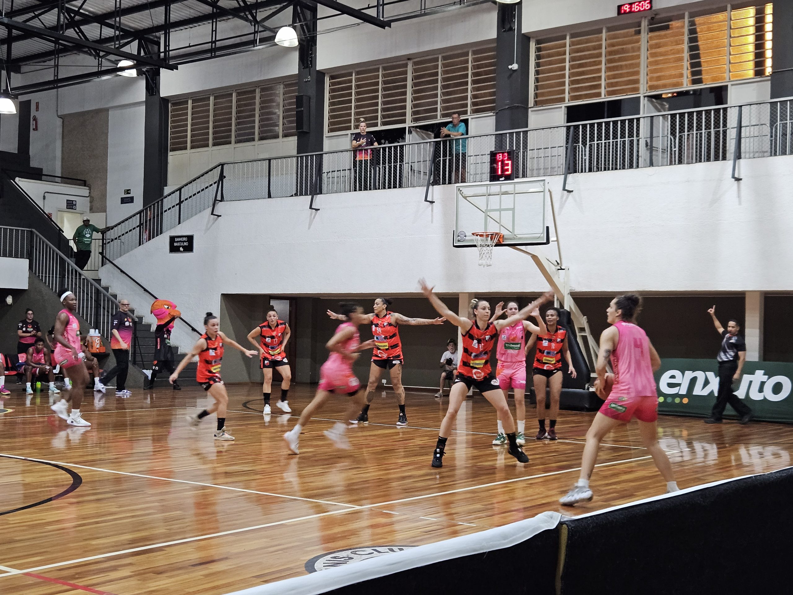 Unimed Campinas vence o Ituano pelo Campeonato Paulista de Basquete