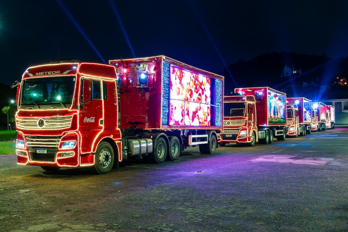 Caravana de Natal da Coca-Cola chega a Campinas nesta terça