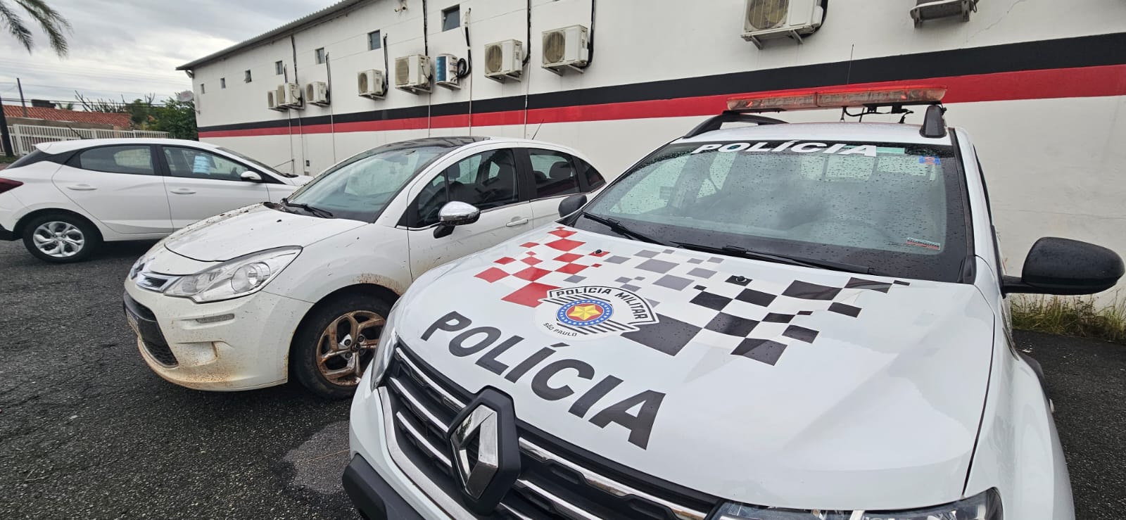 Criminoso é preso após roubar motorista que passava pela Miguel Melhado