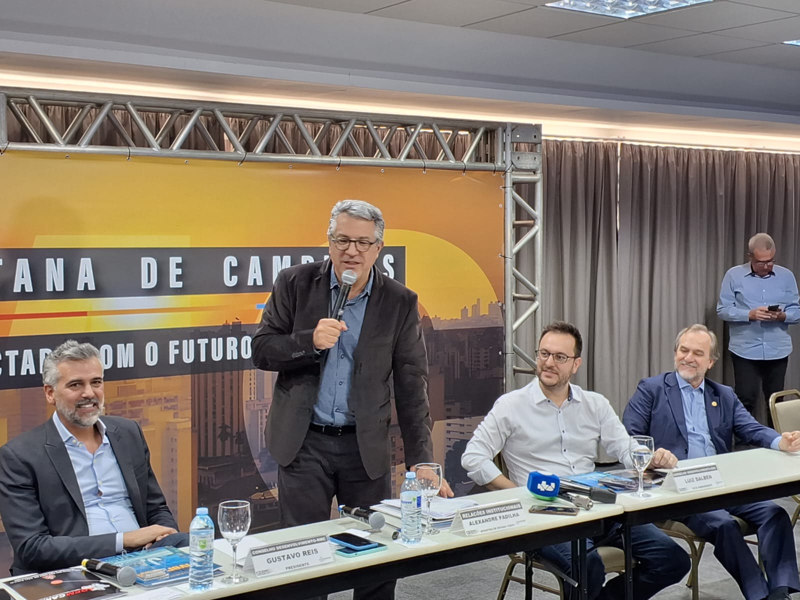 Padilha afirma que Haddad vai discutir desoneração com empresários