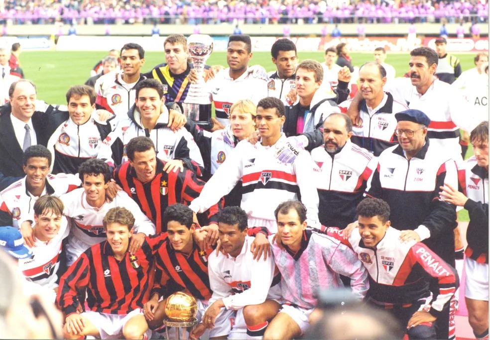 São Paulo irá homenagear campeões mundiais em amistoso com lendas