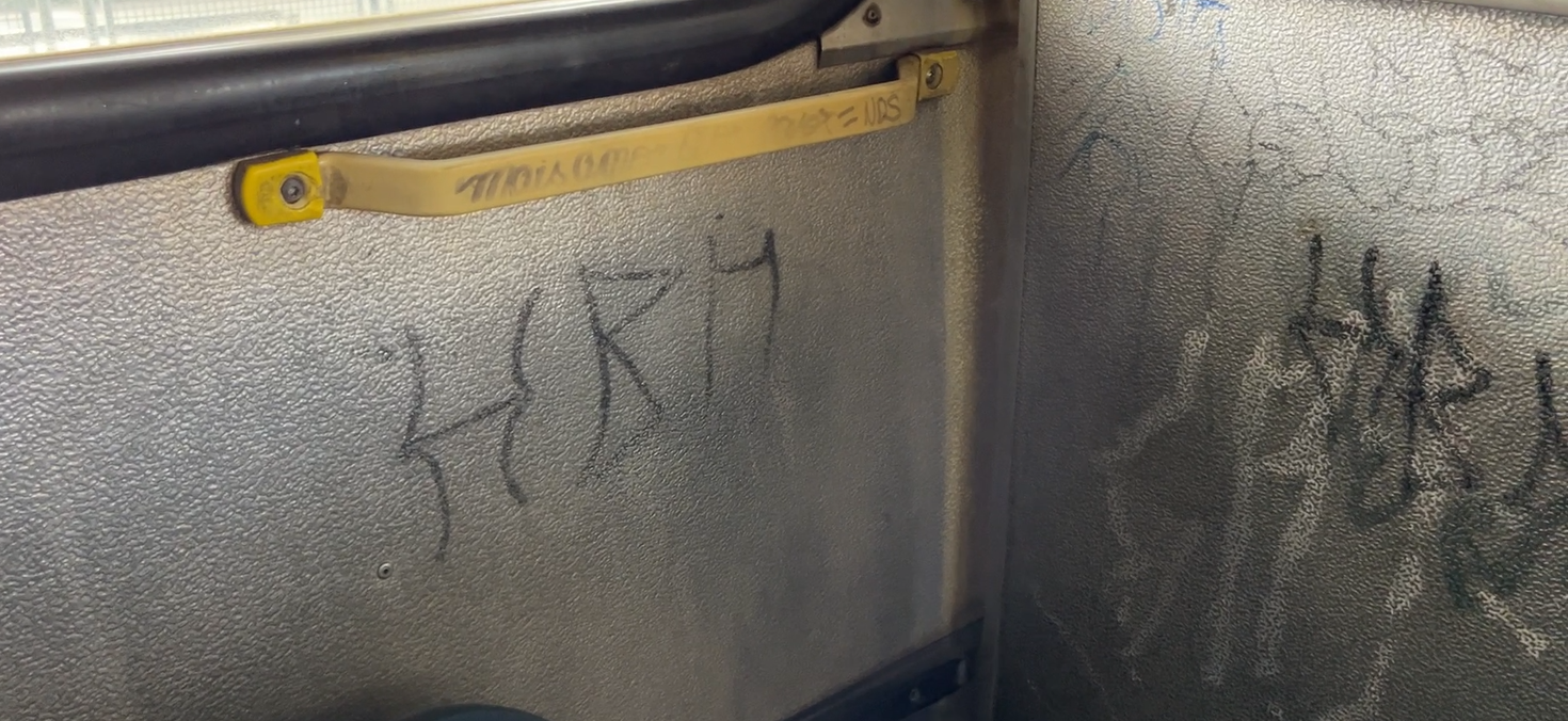 Vandalismo em ônibus causa prejuízos à população de Campinas