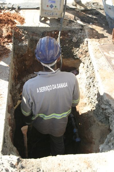 Obra interrompe fornecimento de água para parte da Vl. Costa e Silva, em Campinas 