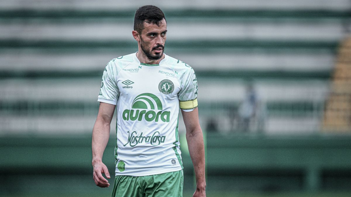 Guarani confirma a contratação do meia Anderson Leite