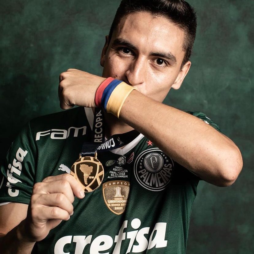 Palmeiras pode abrir mão de colombiano Atuesta