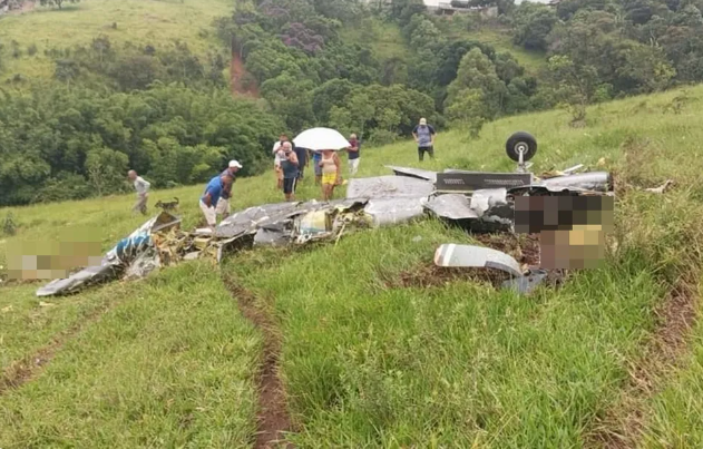 Avião que decolou dos Amarais, em Campinas, cai e mata 7, em Itapeva(MG)