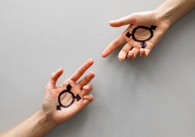 Crescem iniciativas para retificação de documentos e saúde de pessoas trans