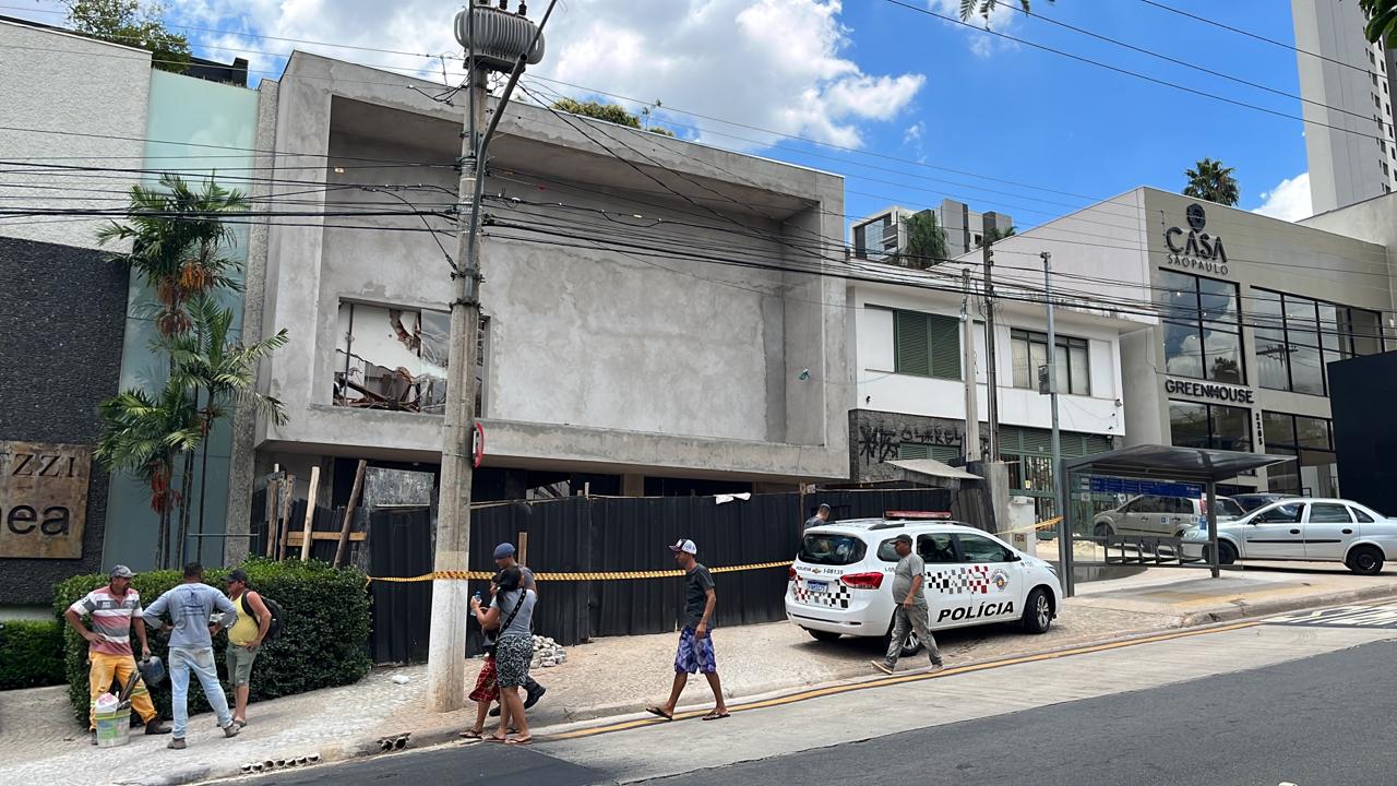 Homem morre e outro fica ferido durante demolição de obra em Campinas
