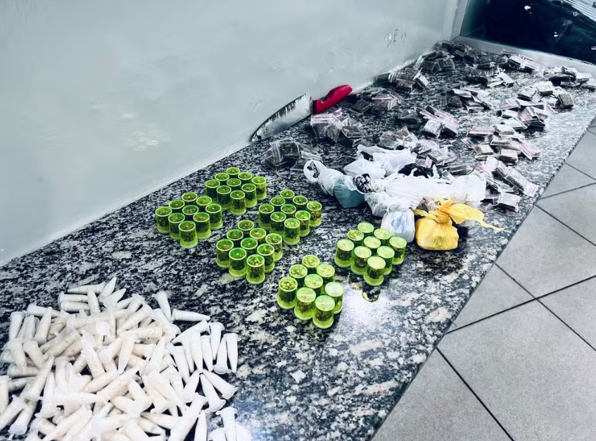 Homem tenta fugir da polícia e cai de telhado em Limeira
