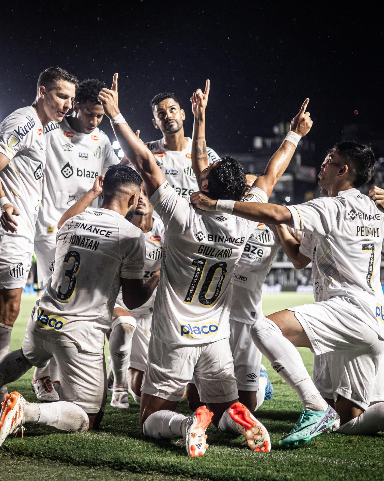 Técnico Fábio Carille elogia time do Santos após a vitória sobre a Ponte Preta