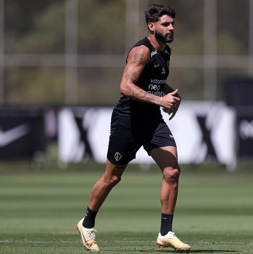 Técnico Mano Menezes esboça o Corinthians para enfrentar o Guarani