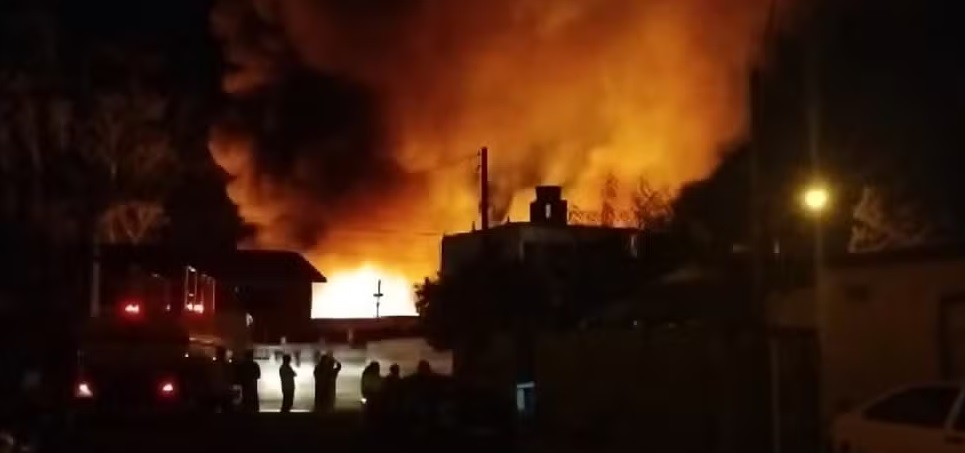 Capivari: Polícia investiga se incêndio em galpão foi criminoso