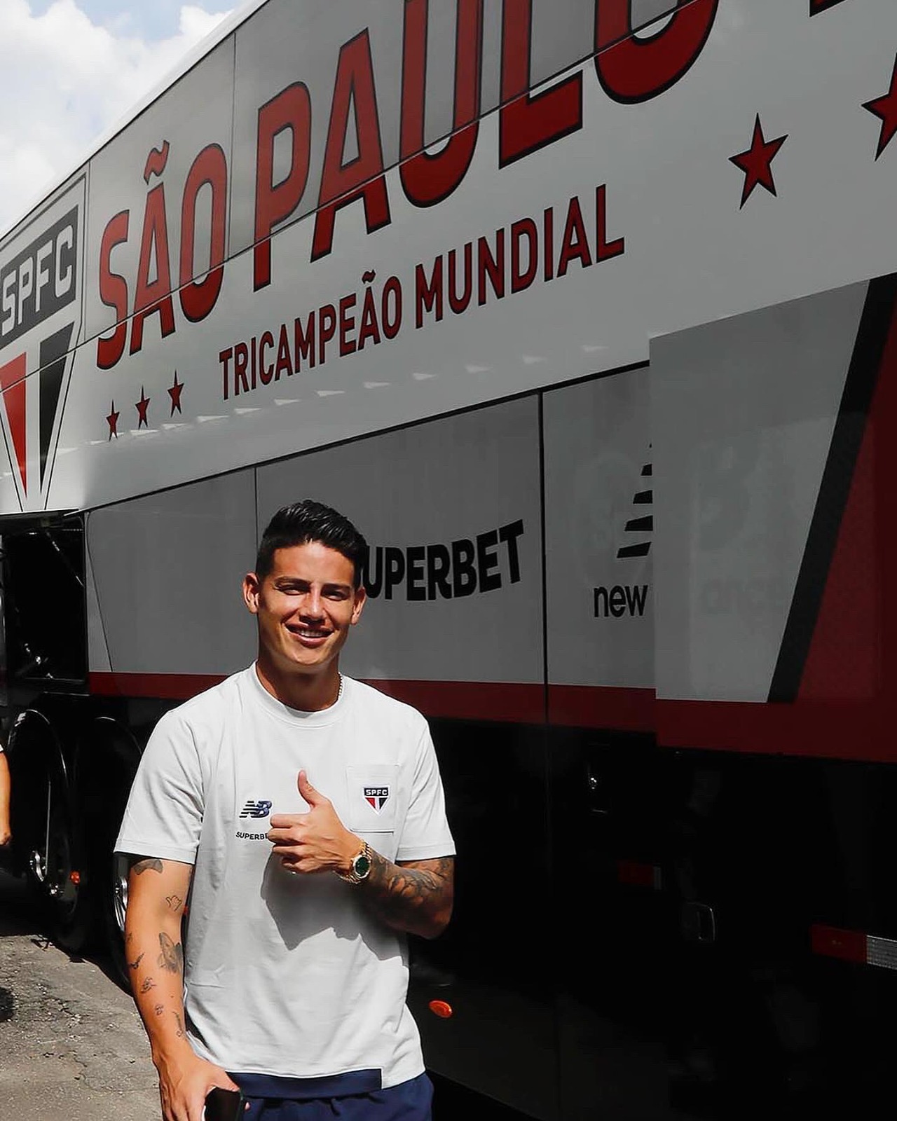 Em momento de apreensão, São Paulo enfrenta Inter de Limeira em Brasília