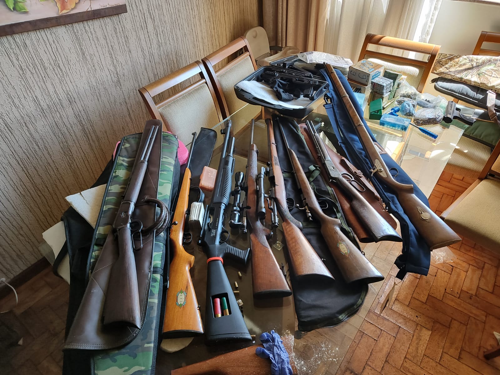 Laudo do Instituto de Criminalística confirma que explosão de artefato originou incêndio em apartamento de coronel