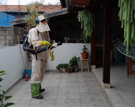 Fumacê contra dengue passa pela Vila Santana, em Valinhos