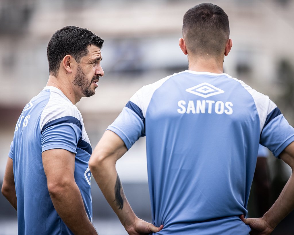 Giuliano pode ser a novidade do Santos contra o Red Bull Bragantino