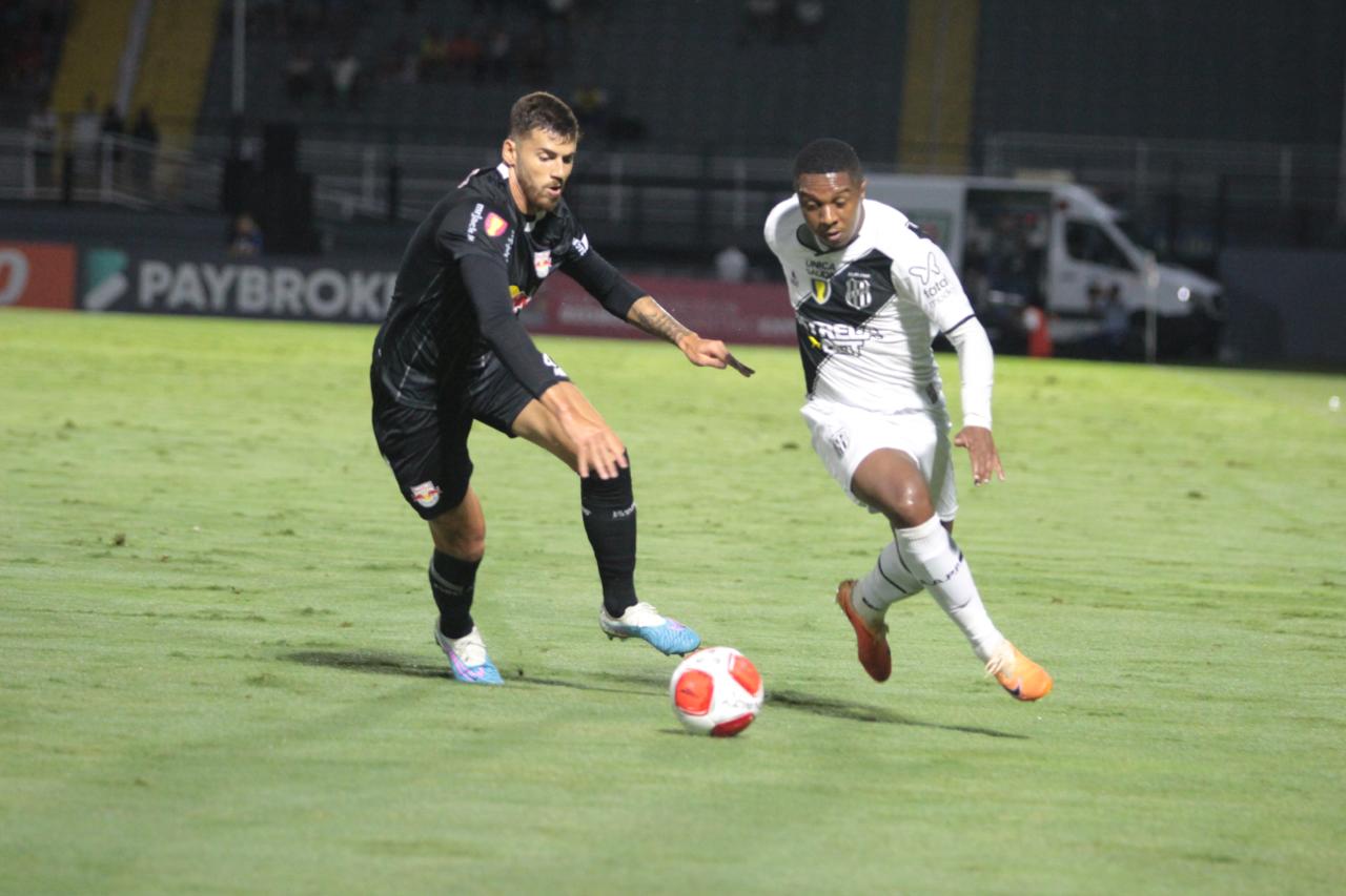 Ponte Preta não suporta pressão e perde para o Red Bull Bragantino
