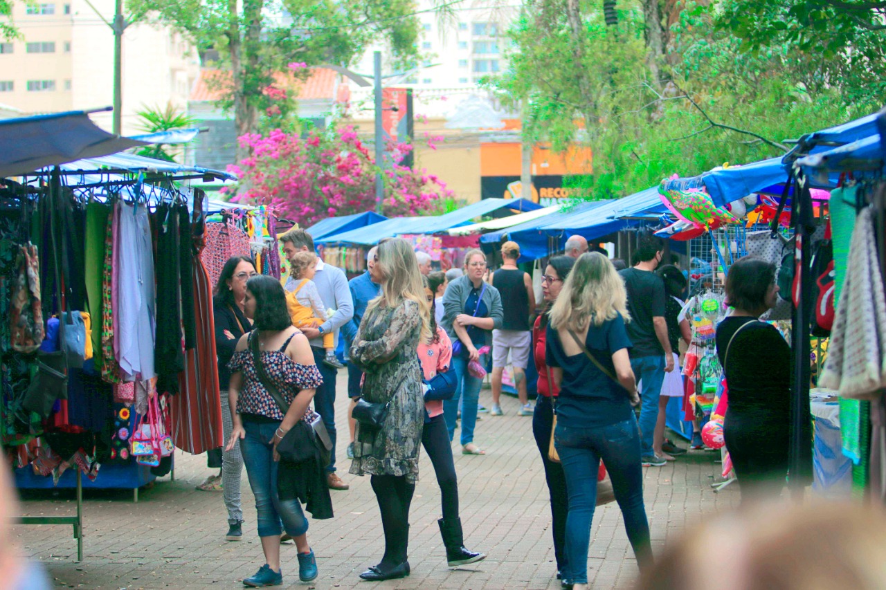 Praça da Integração, no Padre Anchieta, recebe  feira hippie itinerante