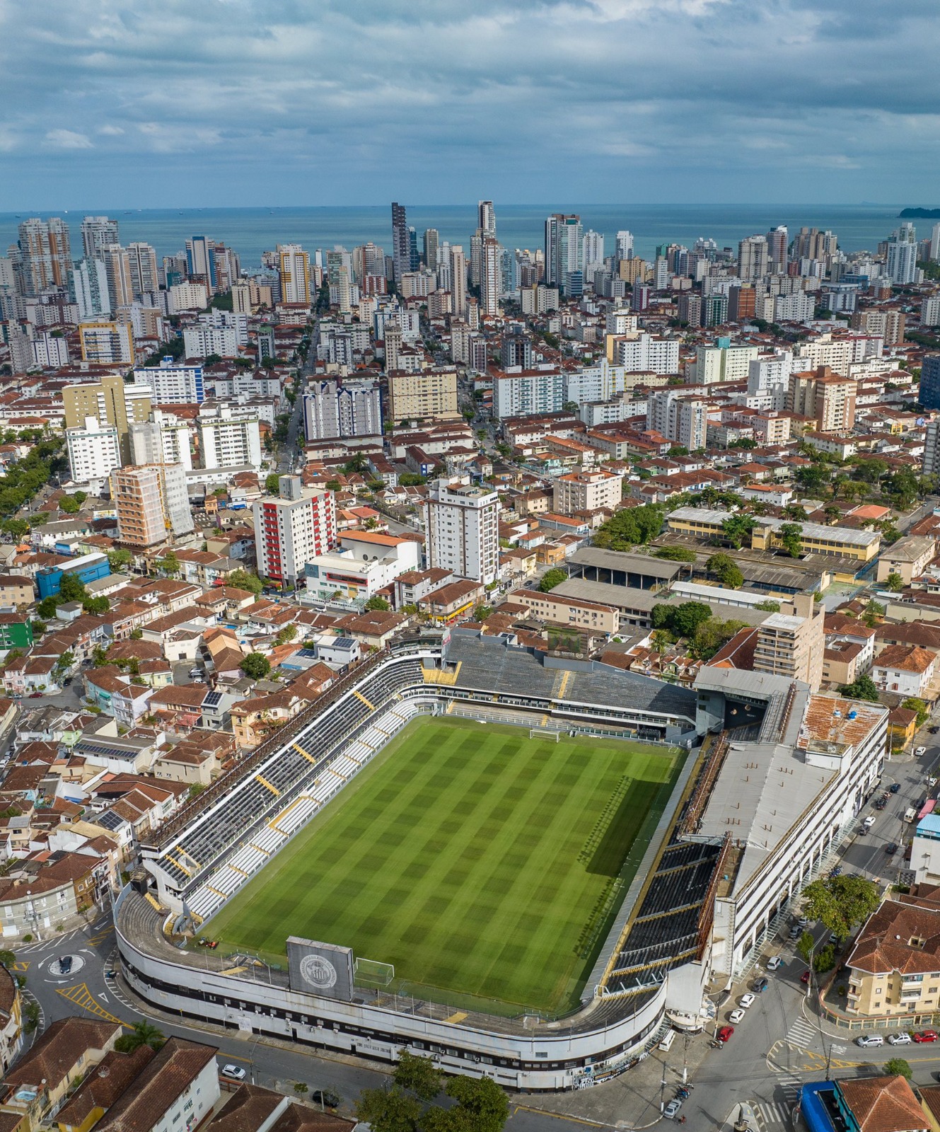 Grupo do Santos quer jogar quartas de final na Vila Belmiro