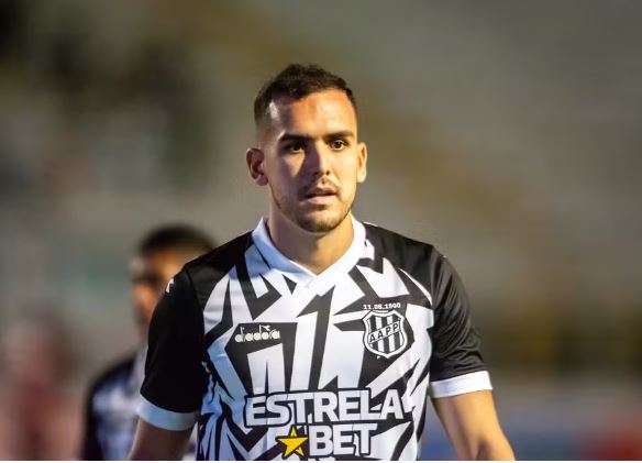 Haquín comemora convocação e projeta duelo contra o Santo André