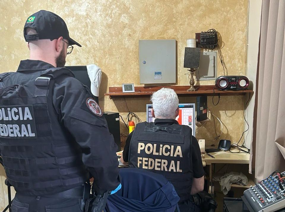 PF apreende material pornográfico infantil com homem que mora no Chapadão
