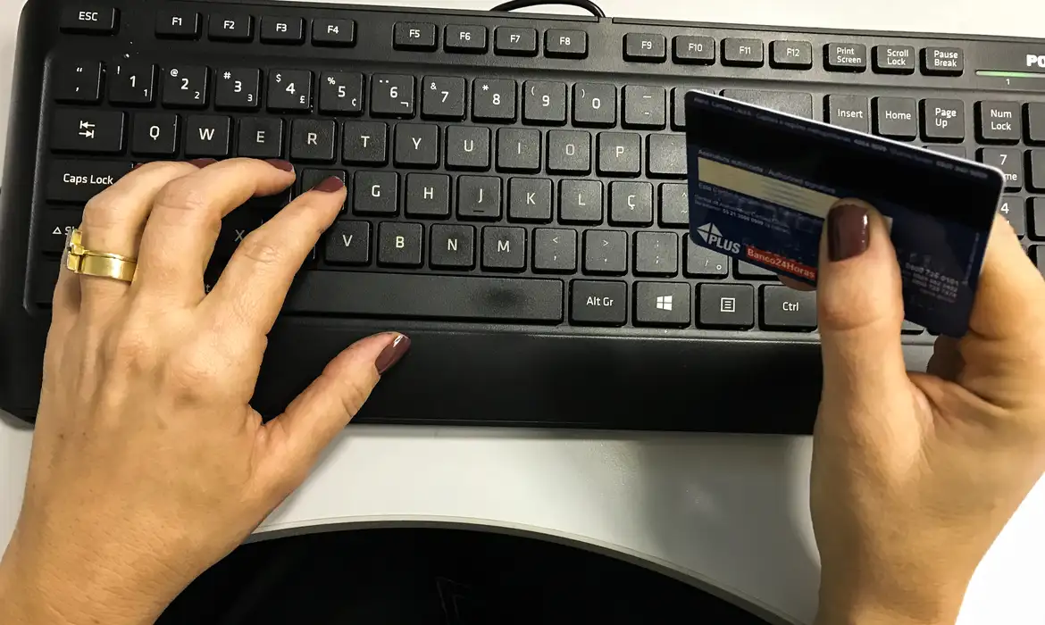 Compras on-line: 40% das reclamações registradas no Procon Campinas são por atraso na entrega
