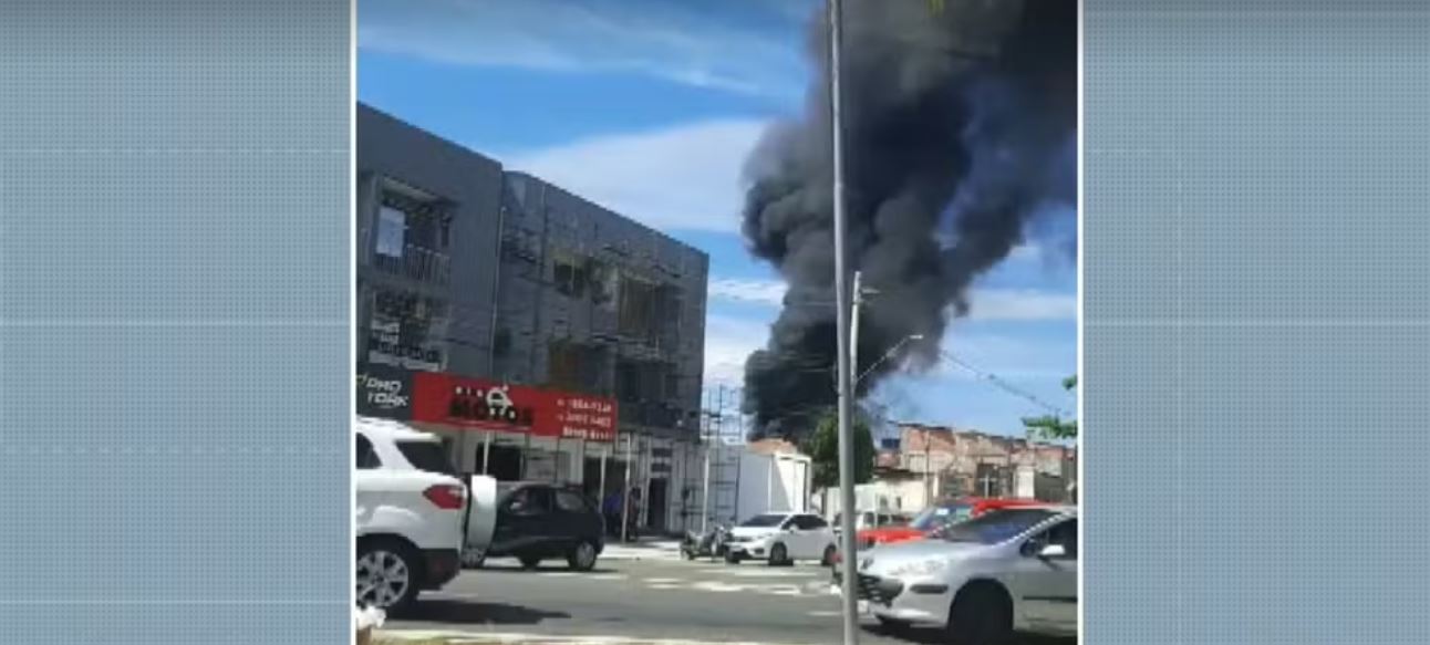 Depósito de recicláveis em Sumaré é alvo de incêndio; ninguém se feriu