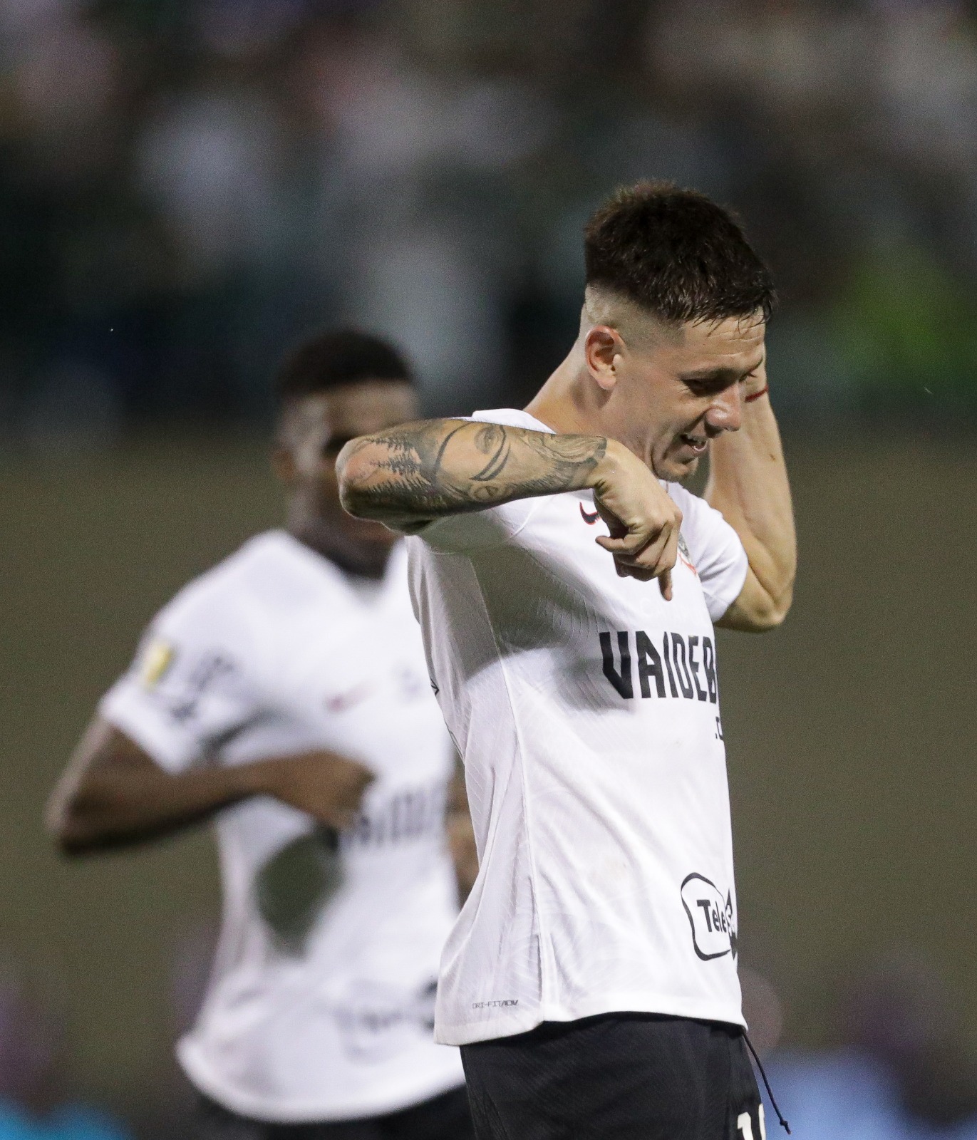 Destaque do Corinthians fala em sabor amargo após empate no Uruguai