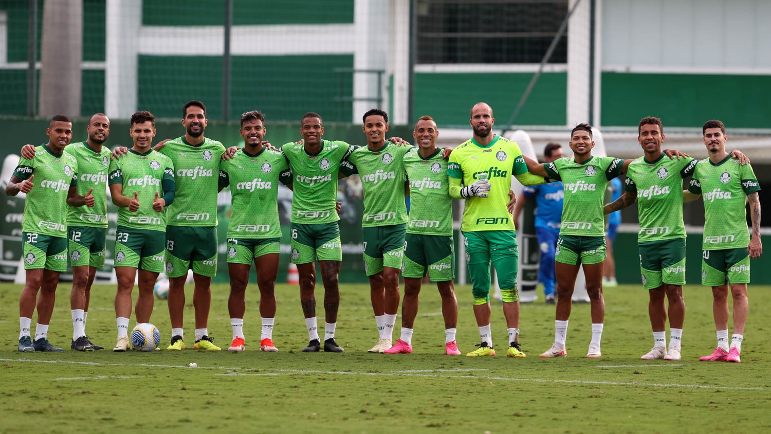 Palmeiras terá base titular nesta noite contra o Internacional-RS em Barueri
