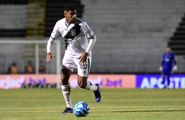 Ponte Preta renova contrato com Luiz Felipe até 2028