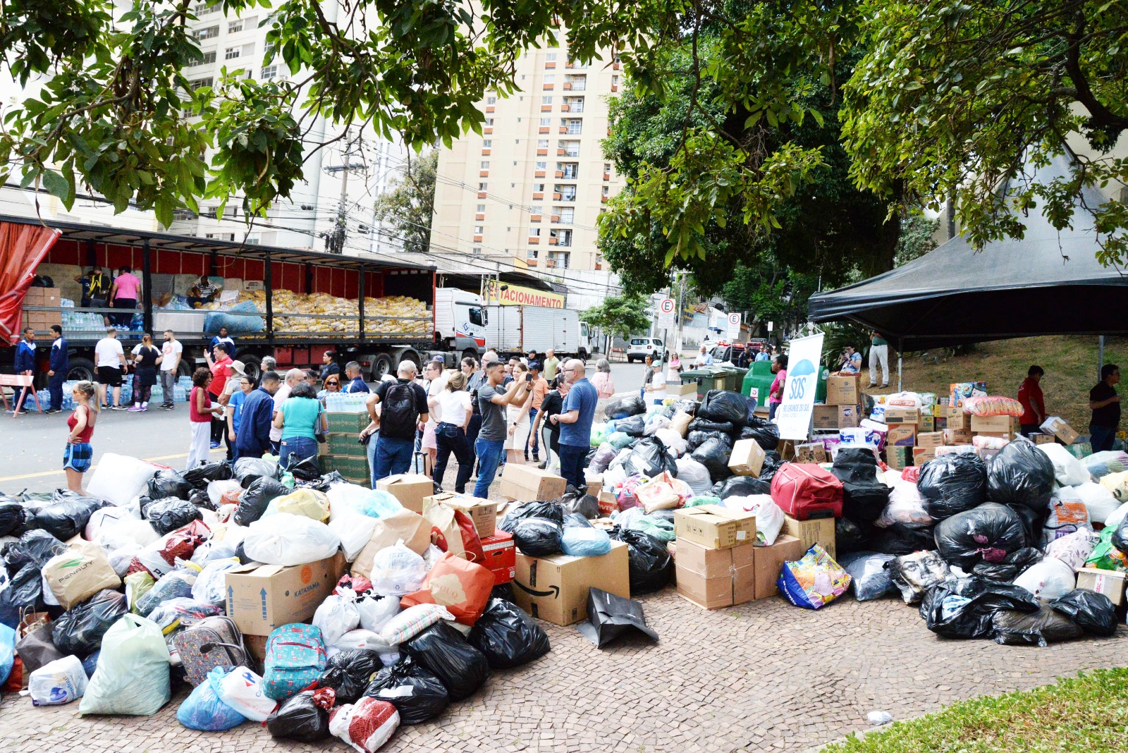 Campinas arrecada 72 toneladas de doações para o RS neste sábado
