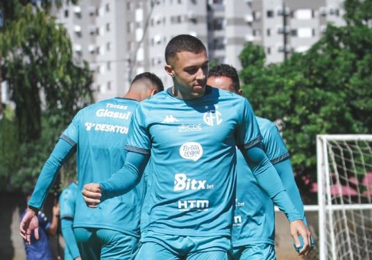 Com dúvidas, Guarani finaliza preparação para enfrentar o Coritiba