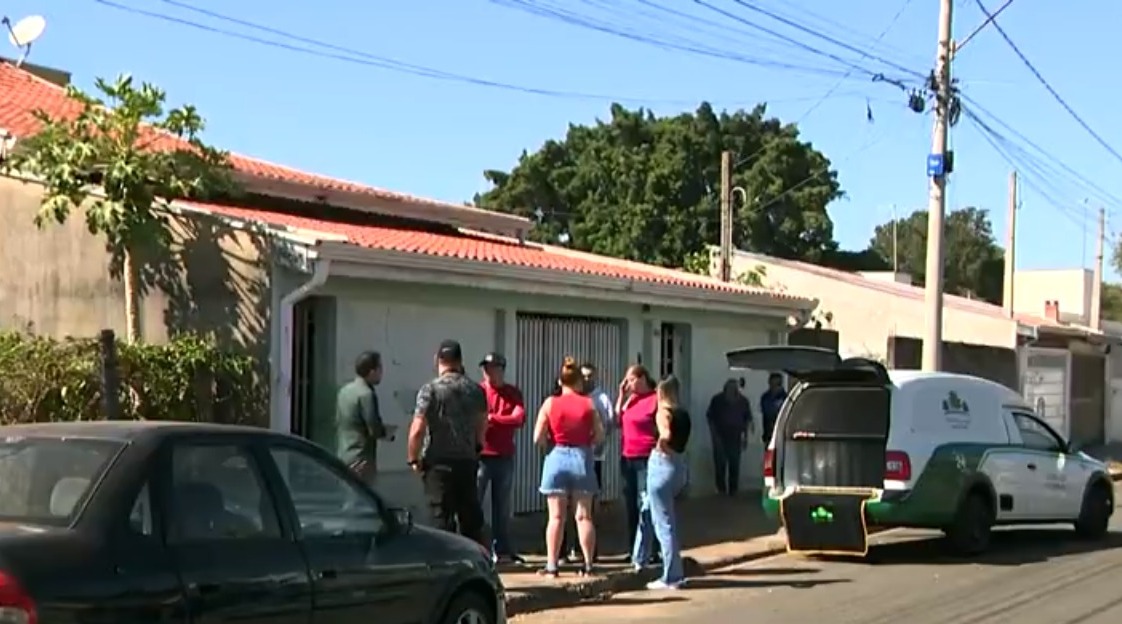 Corpo de mulher é encontrado dentro de casa em Sumaré 