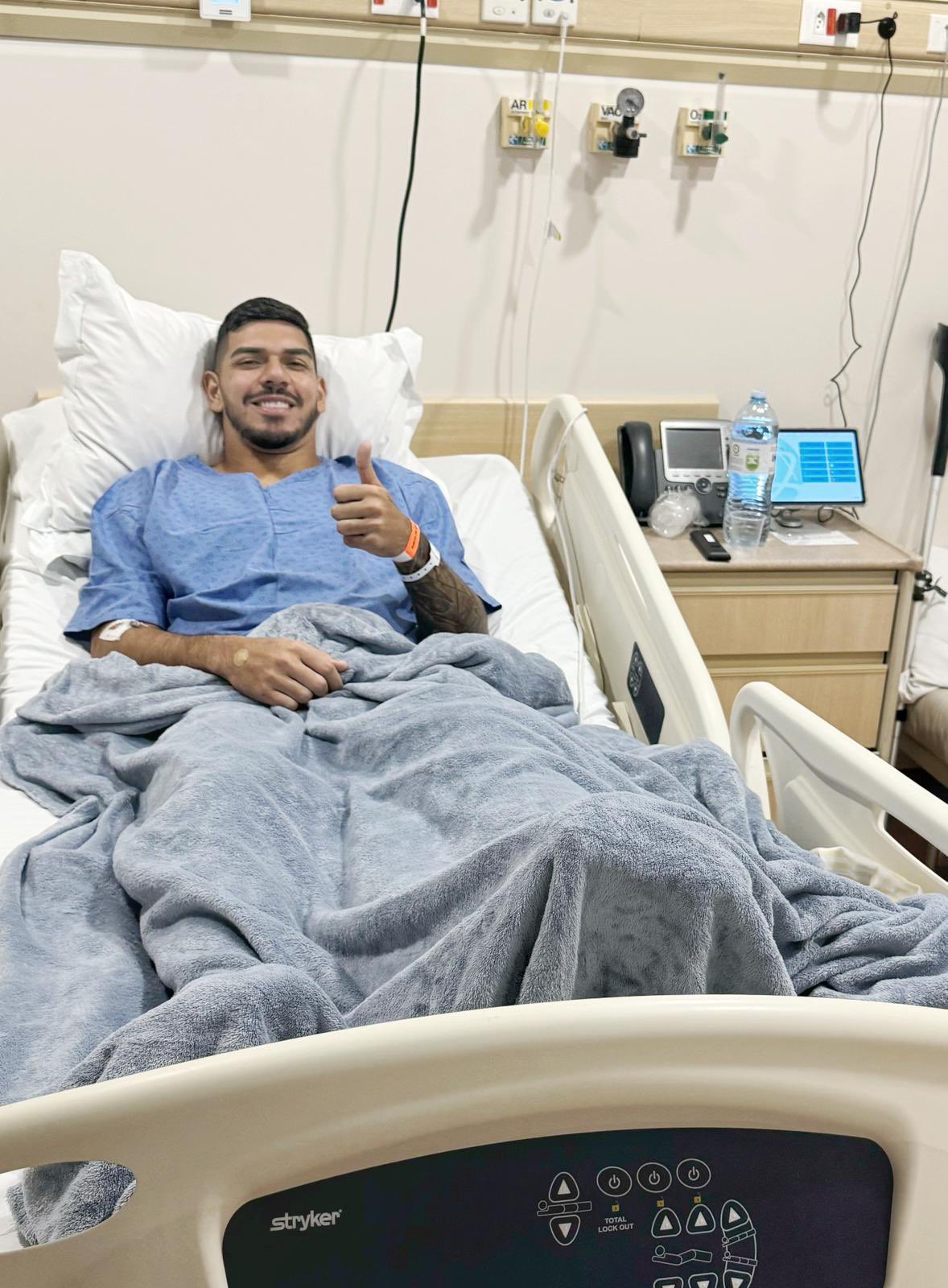 Goleiro João Paulo deve receber alta nesta segunda-feira após cirurgia