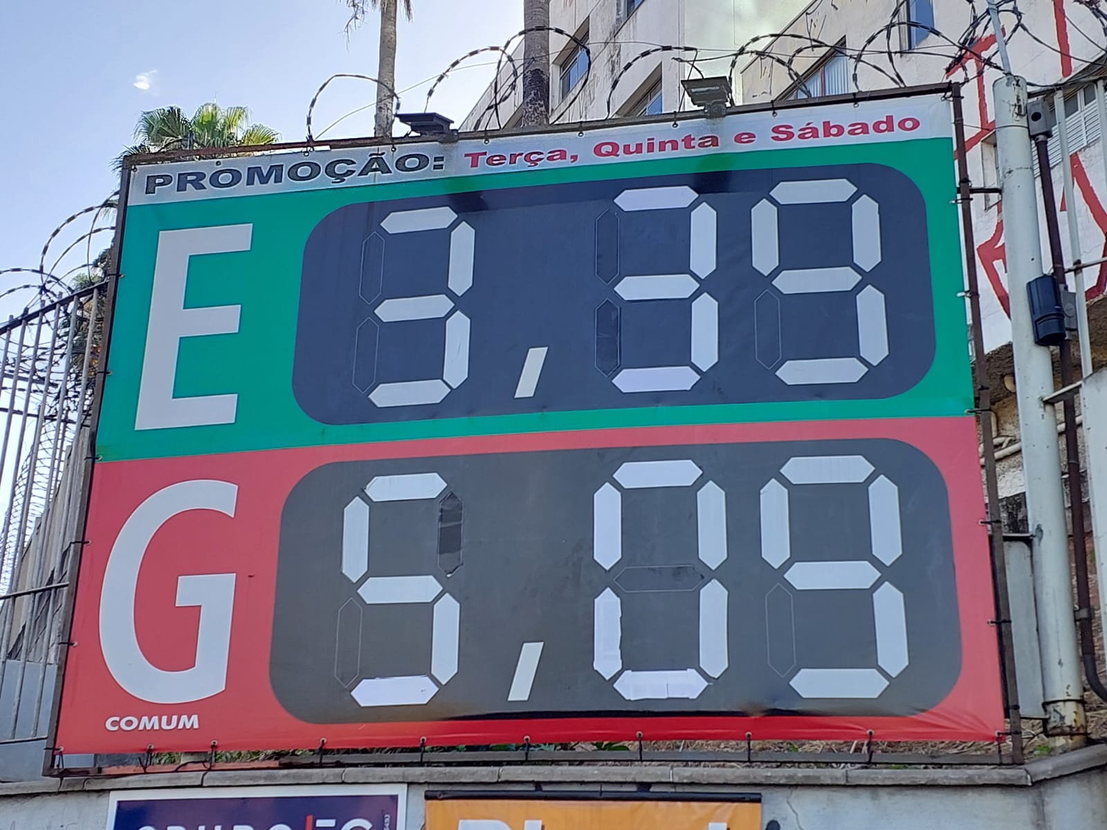 Placas de promoção em postos não podem esconder condições promocionais
