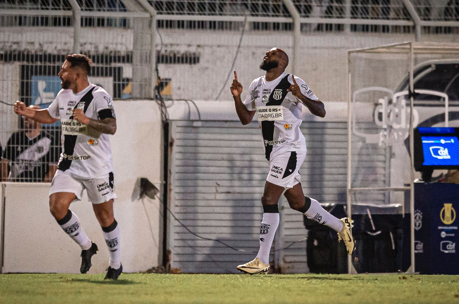 Ponte Preta é derrotada pelo Santos no Majestoso