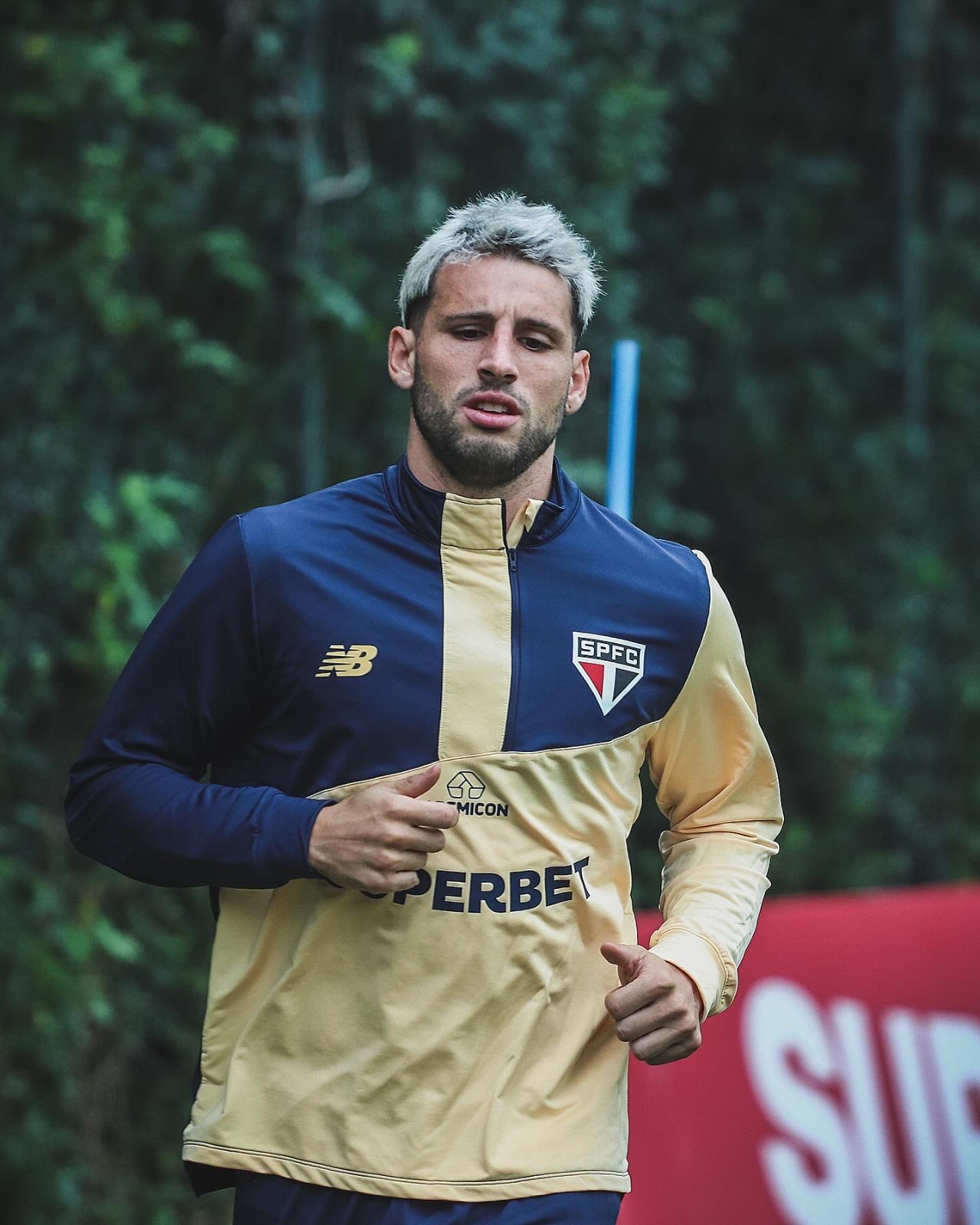 São Paulo espera contar com Calleri para próxima rodada da Copa Libertadores